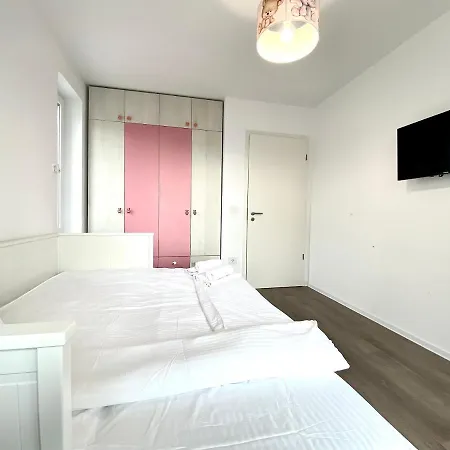 Astoria - Pet Friendly Daire