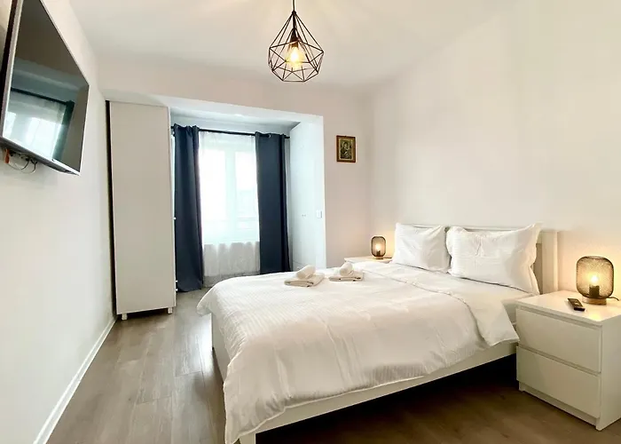 Astoria - Pet Friendly *