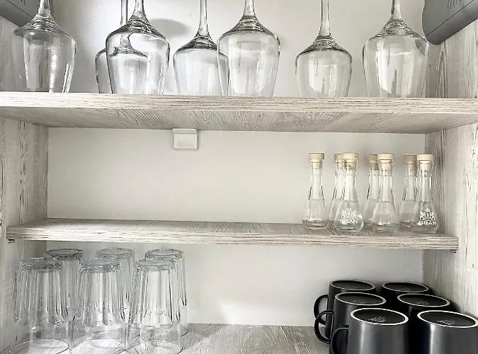 Astoria - Pet Friendly